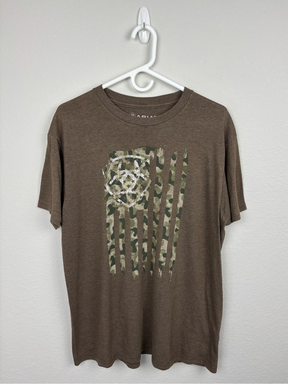 Ariat Buckle Men’s L Camo USA Flag Brown T-Shirt Western Military America Cowboy